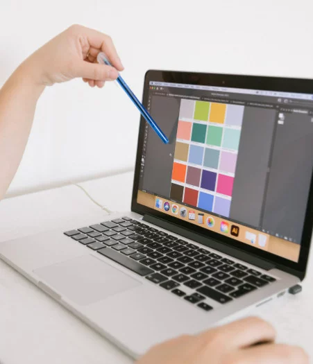 Choosing personal brand logo colors